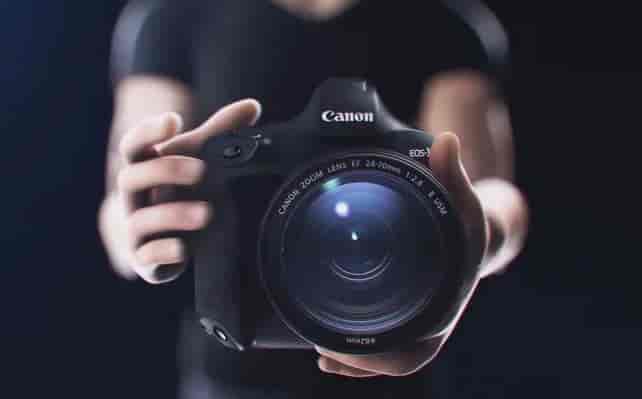 微专业自由职业摄影师【画质不错】